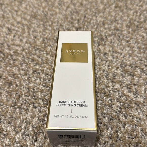 NWT Byroe Basil Dark Spot Correcting Cream - 1.01 fl oz - Picture 6 of 8